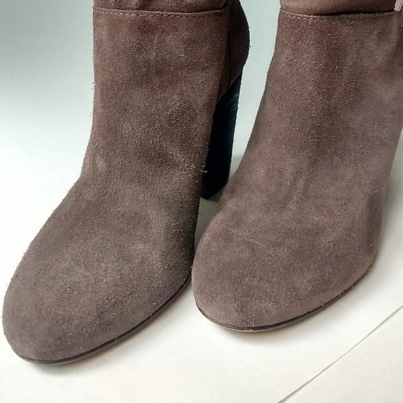 Vince Camuto Slouch Grey Suede Leather Boots 7 - Picture 6 of 14